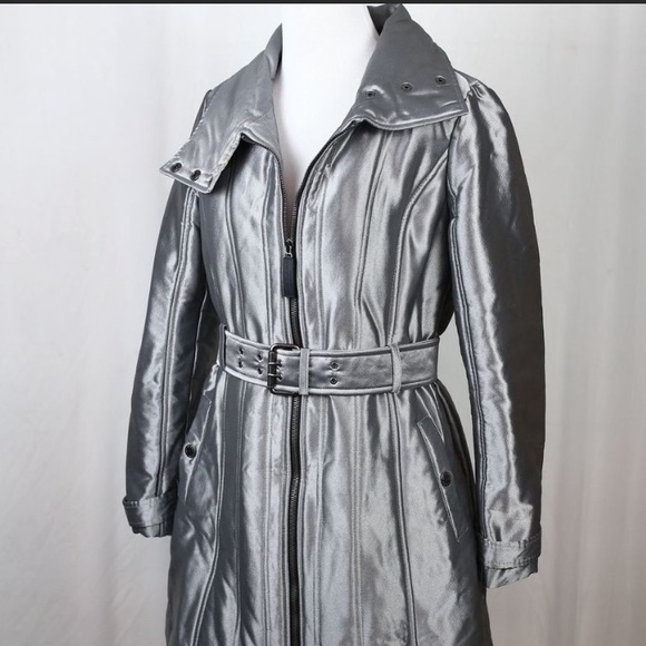 Armani exchange silver metallic coat , worn once great condition. Size M - Picture 2 of 5